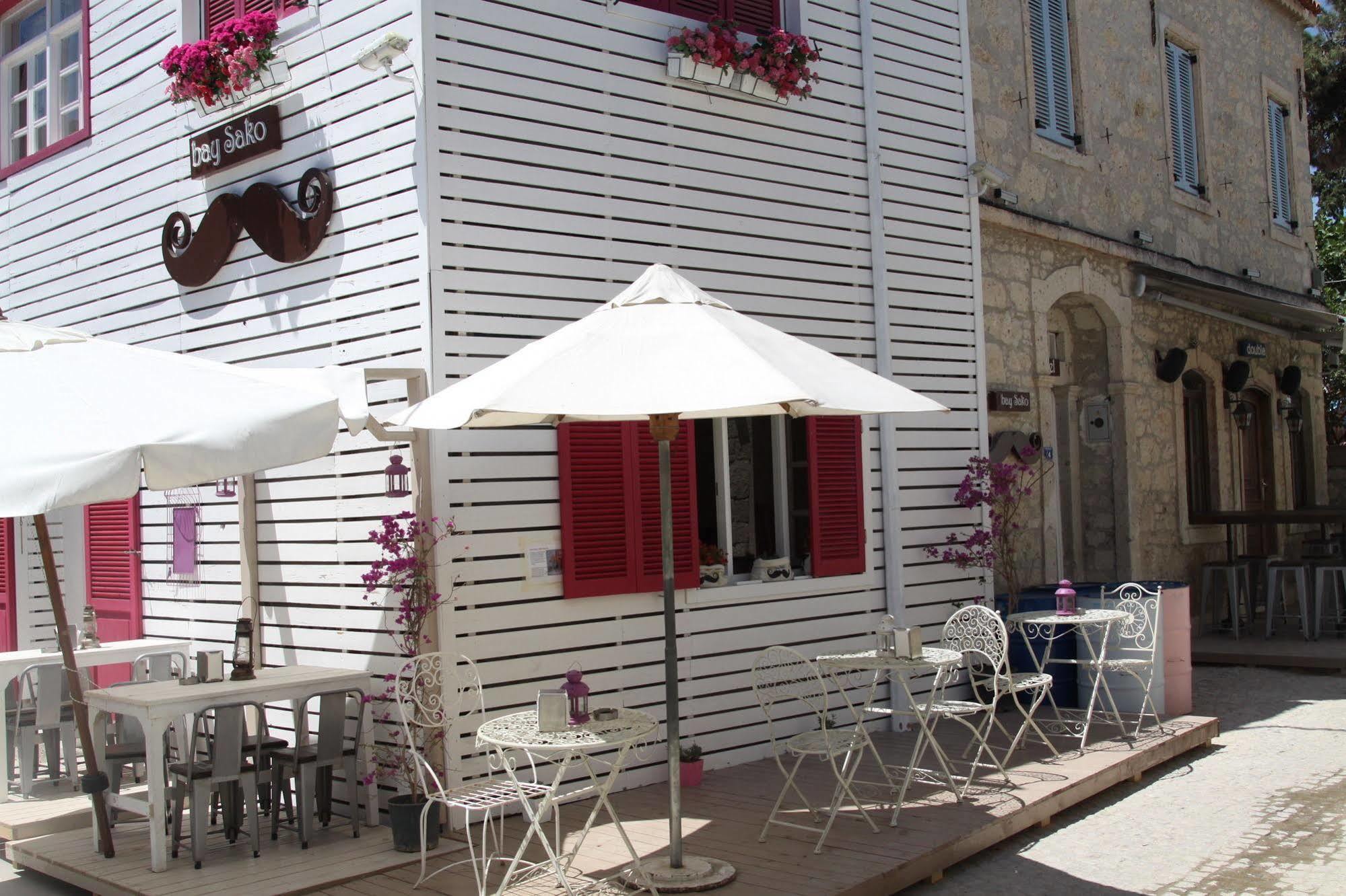 The White Hotel Alacati Exterior photo